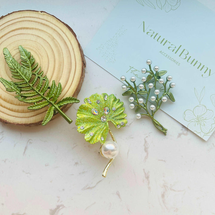 Elegant Fern Brooch Pin