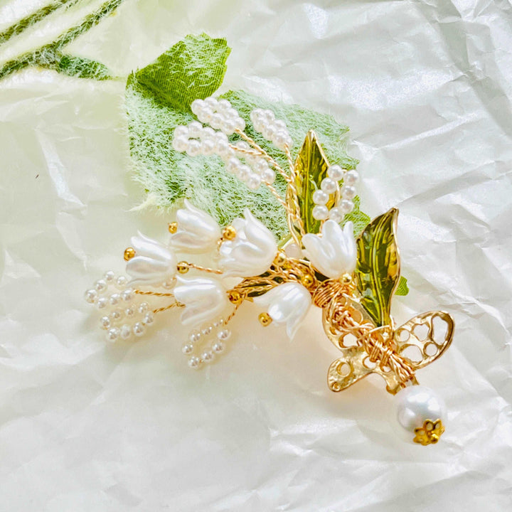 Chic Blooming Lily Of The Valley Brooch