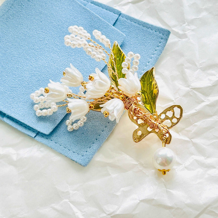 Chic Blooming Lily Of The Valley Brooch