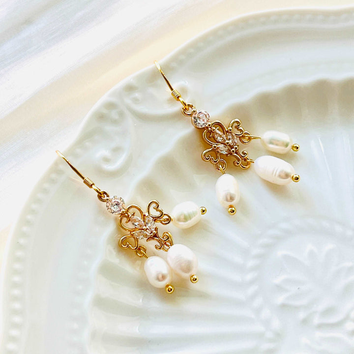 Classical Freshwater Pearl Tassel Earrings