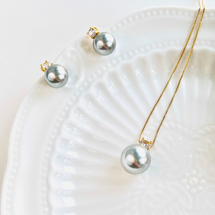 Elegant Grey Pearl Stud Earrings