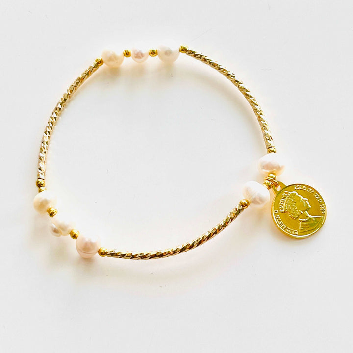 Freshwater Pearl with Coin Pendant Bracelet