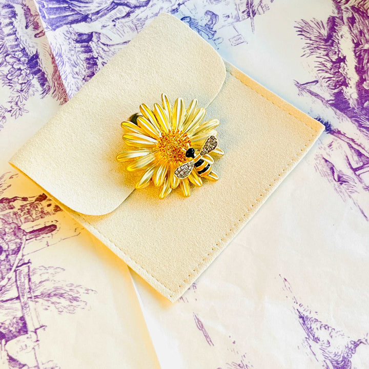 Golden Bee & Daisy Brooch