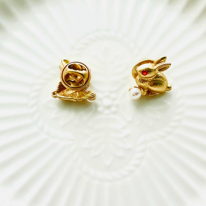 Mini Golden Rabbit Brooch Pin